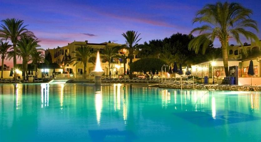 Globales Aparthotel Bouganvilla Sa Coma  Exterior foto