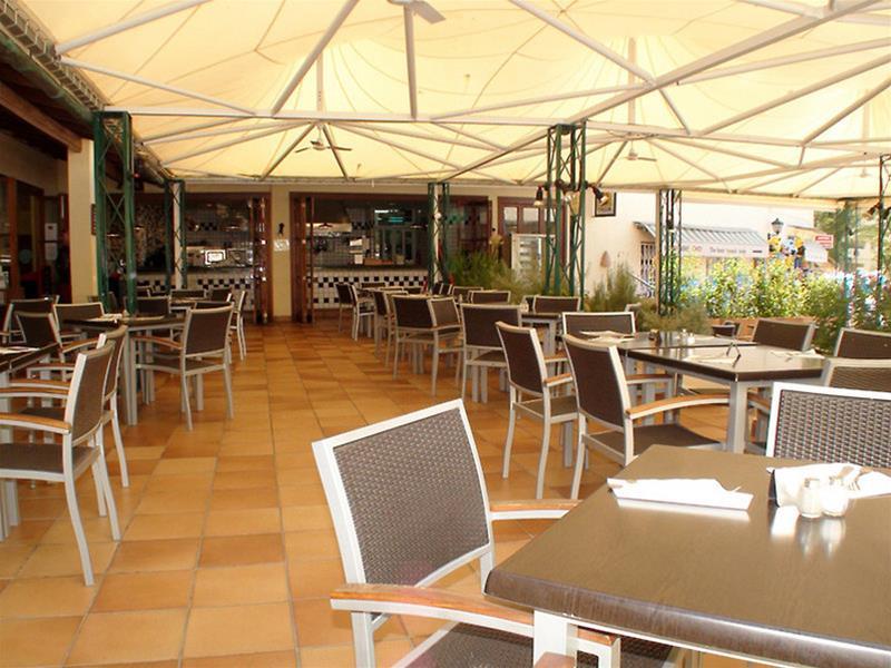 Globales Aparthotel Bouganvilla Sa Coma  Exterior foto